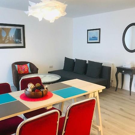 One Bedroom Apartment, No 4 Ilfracombe Bagian luar foto